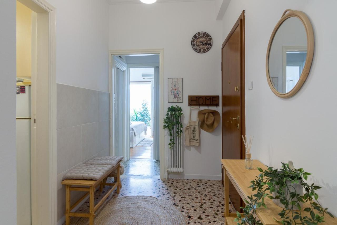 Classic And Modern Apartment In 아테네 외부 사진