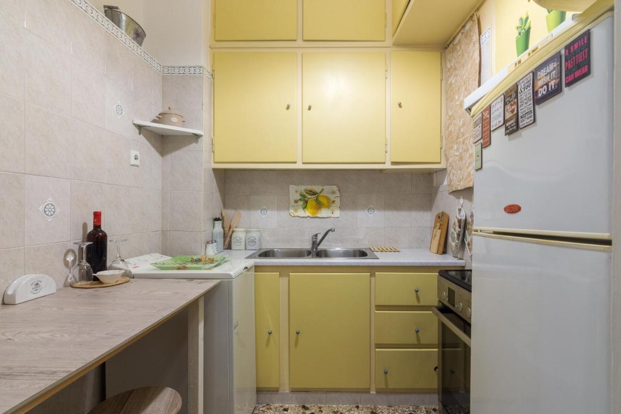 Classic And Modern Apartment In 아테네 외부 사진