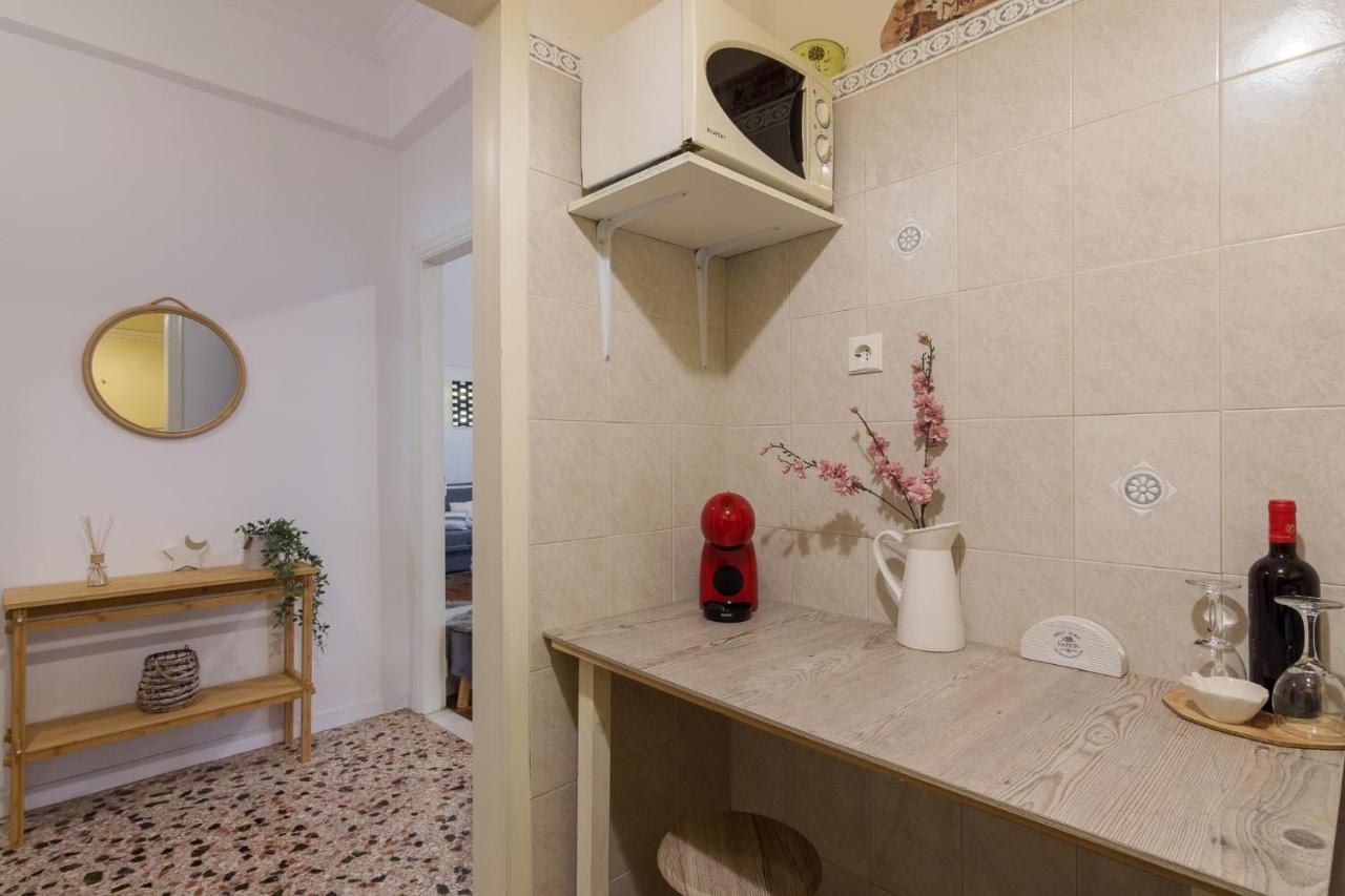 Classic And Modern Apartment In 아테네 외부 사진