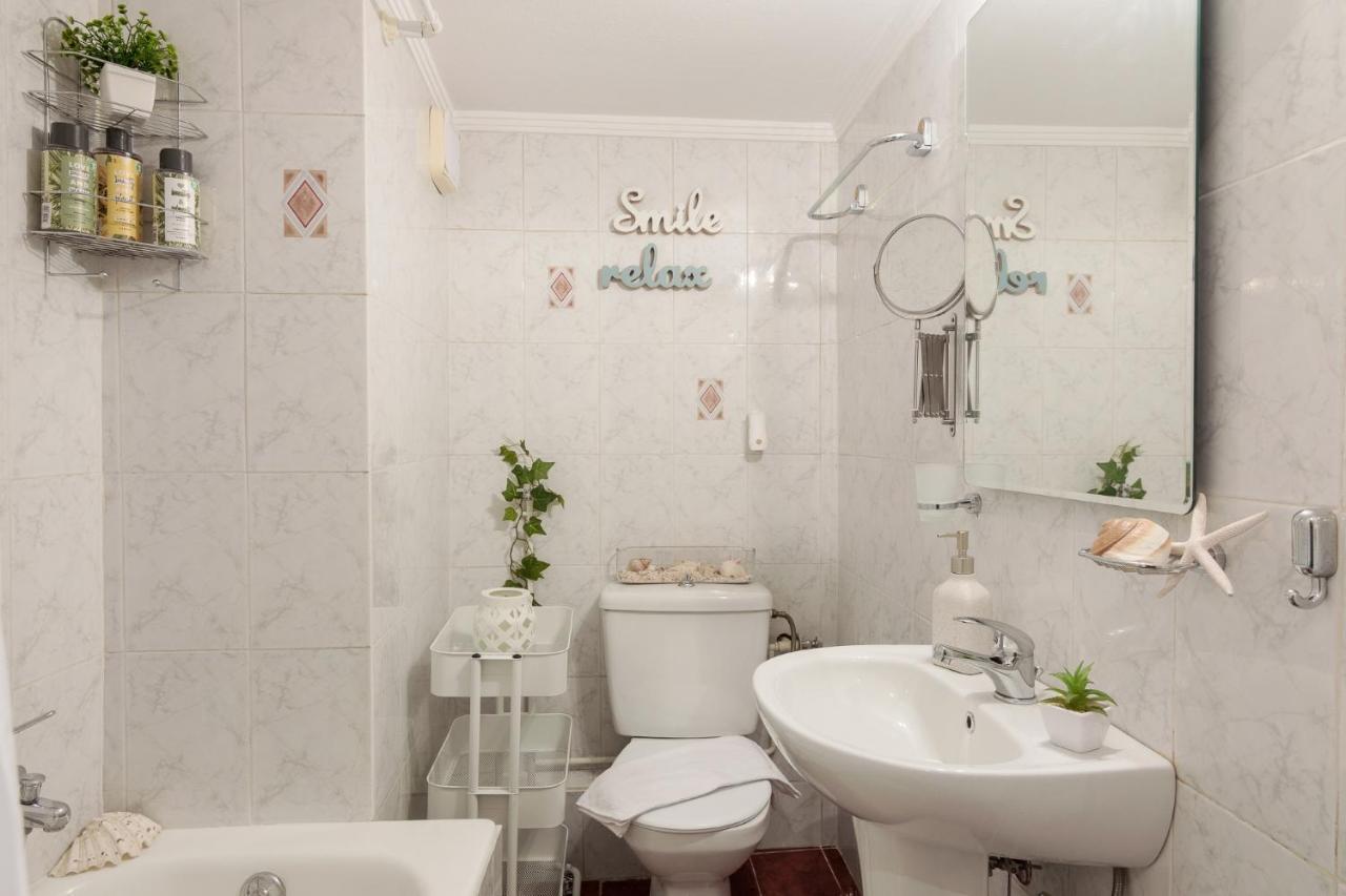 Classic And Modern Apartment In 아테네 외부 사진